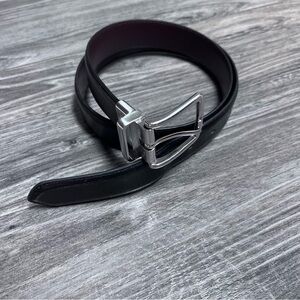 Cole Haan men’s Reversible Feather Edge Leather Black brown Belt size 32
